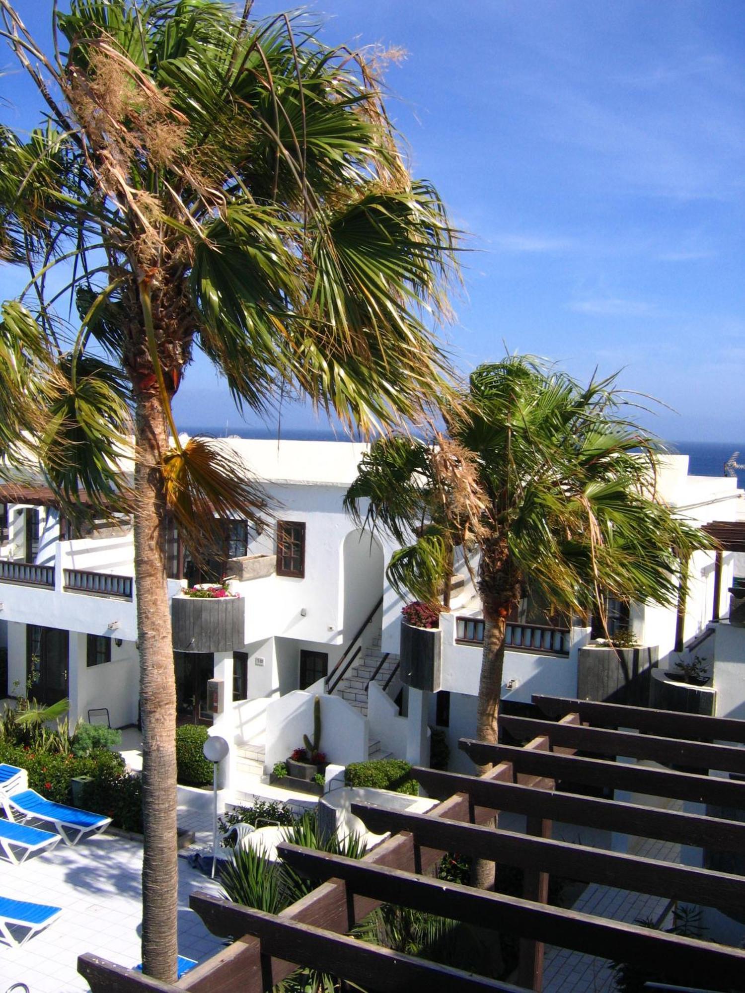 Plaza Azul Aparthotel Puerto del Carmen  Exterior photo