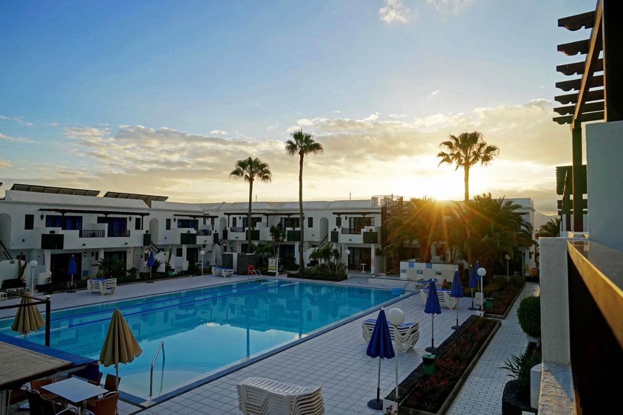 Plaza Azul Aparthotel Puerto del Carmen  Exterior photo